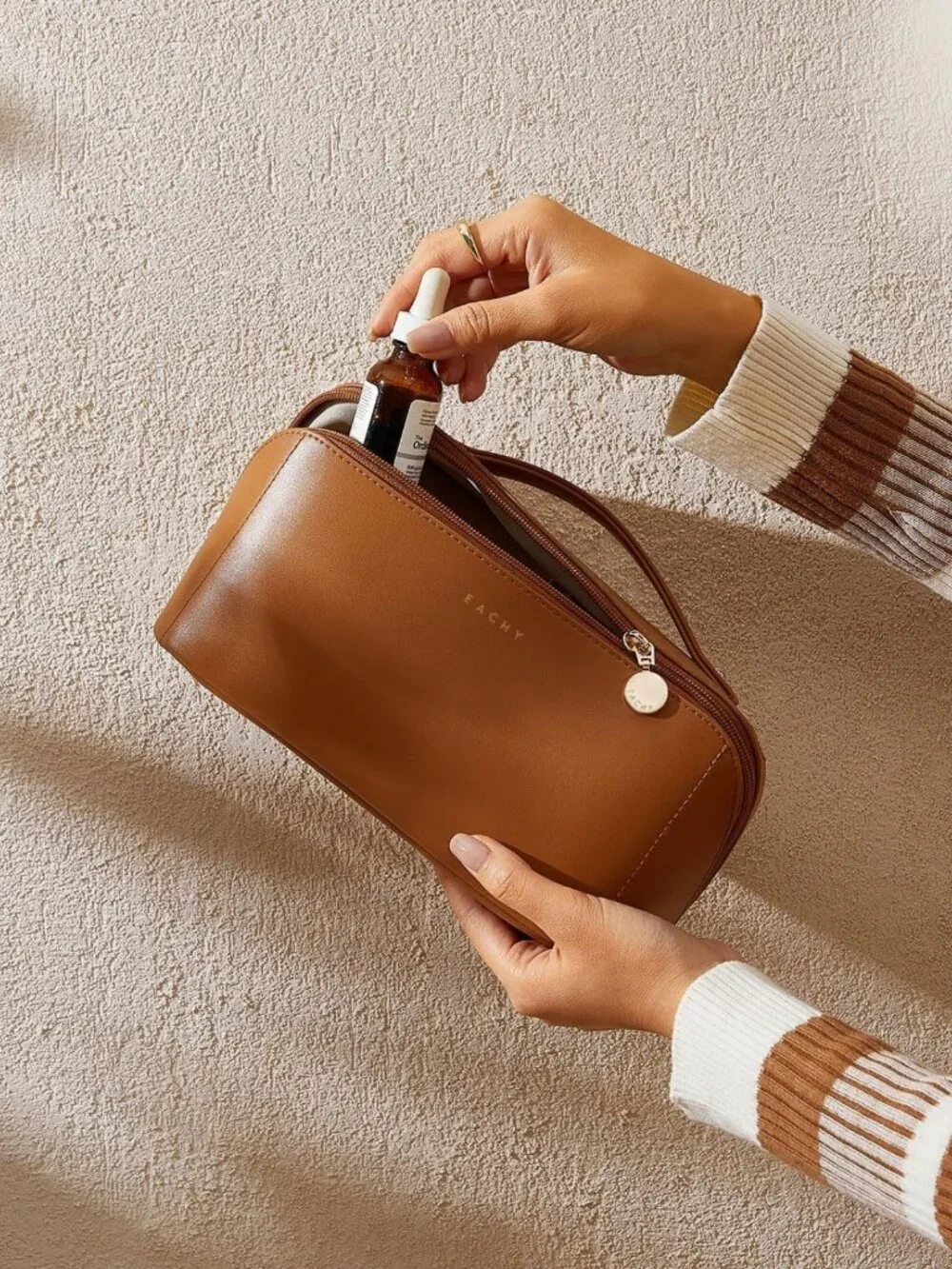 Stylish Medium Travel Makeup Bag - Water-Resistant PU Leather, Organized